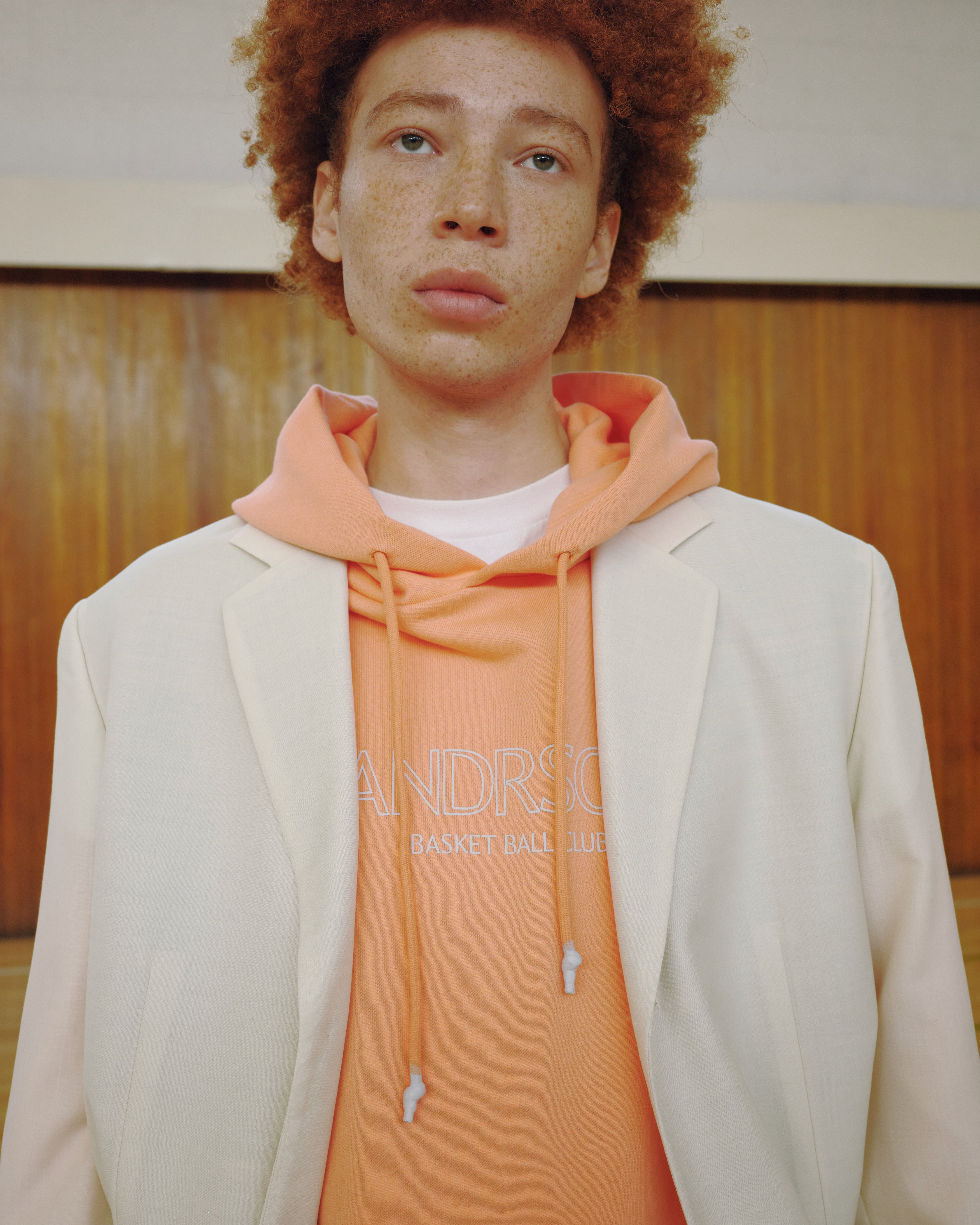 STANDARD LOGO HOODIE