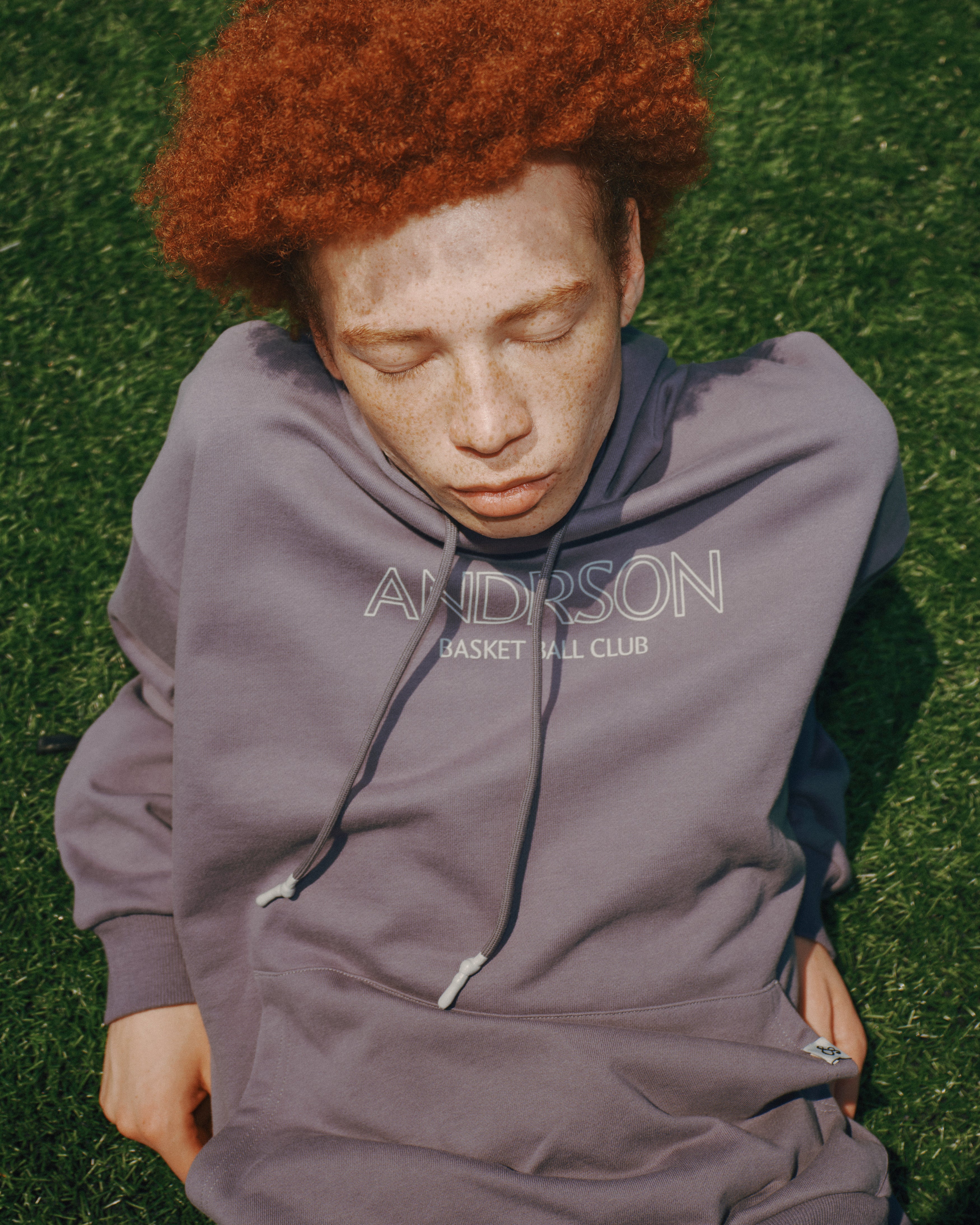 STANDARD LOGO HOODIE