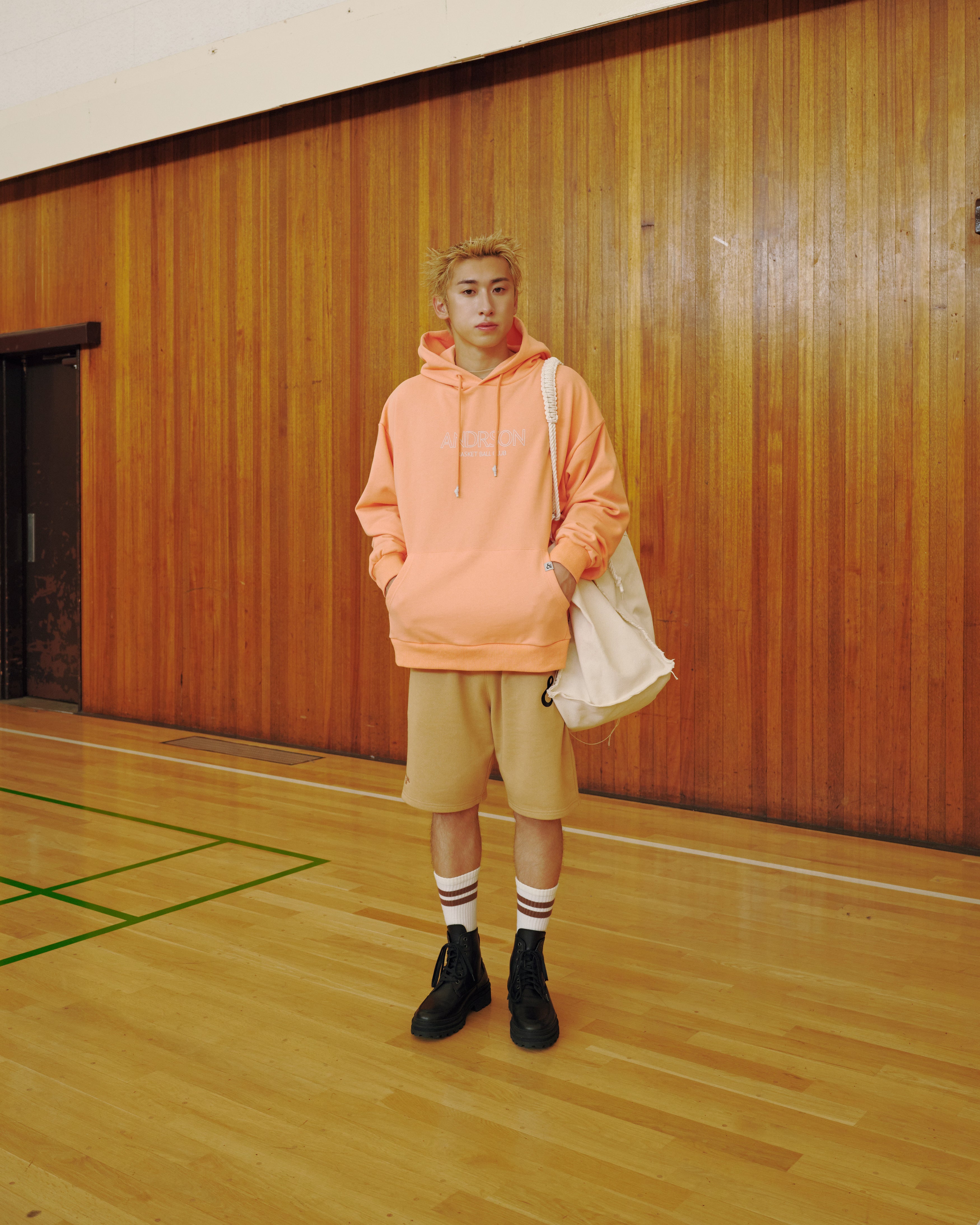 STANDARD LOGO HOODIE