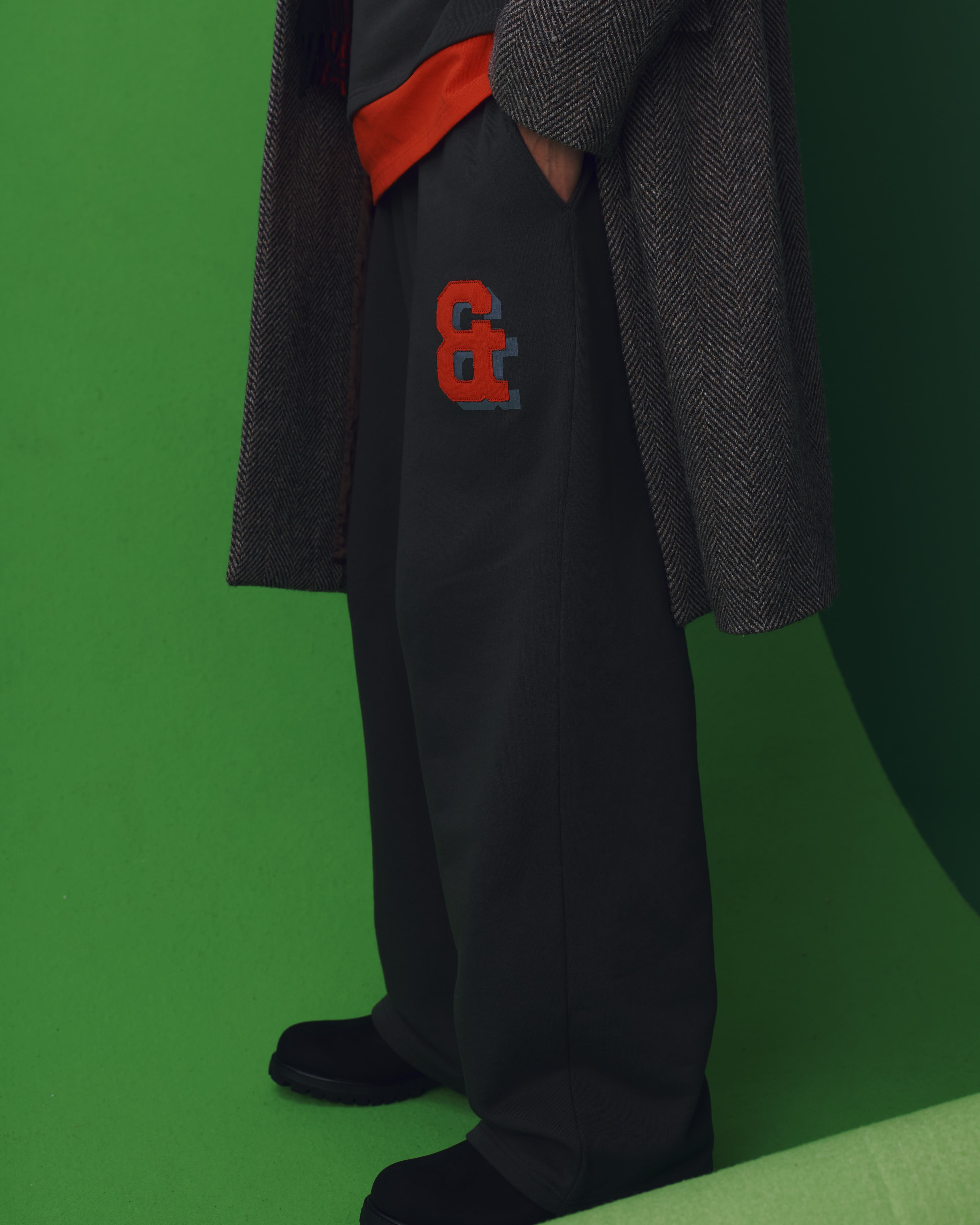 PW PATCH WIDE SWEAT PANTS