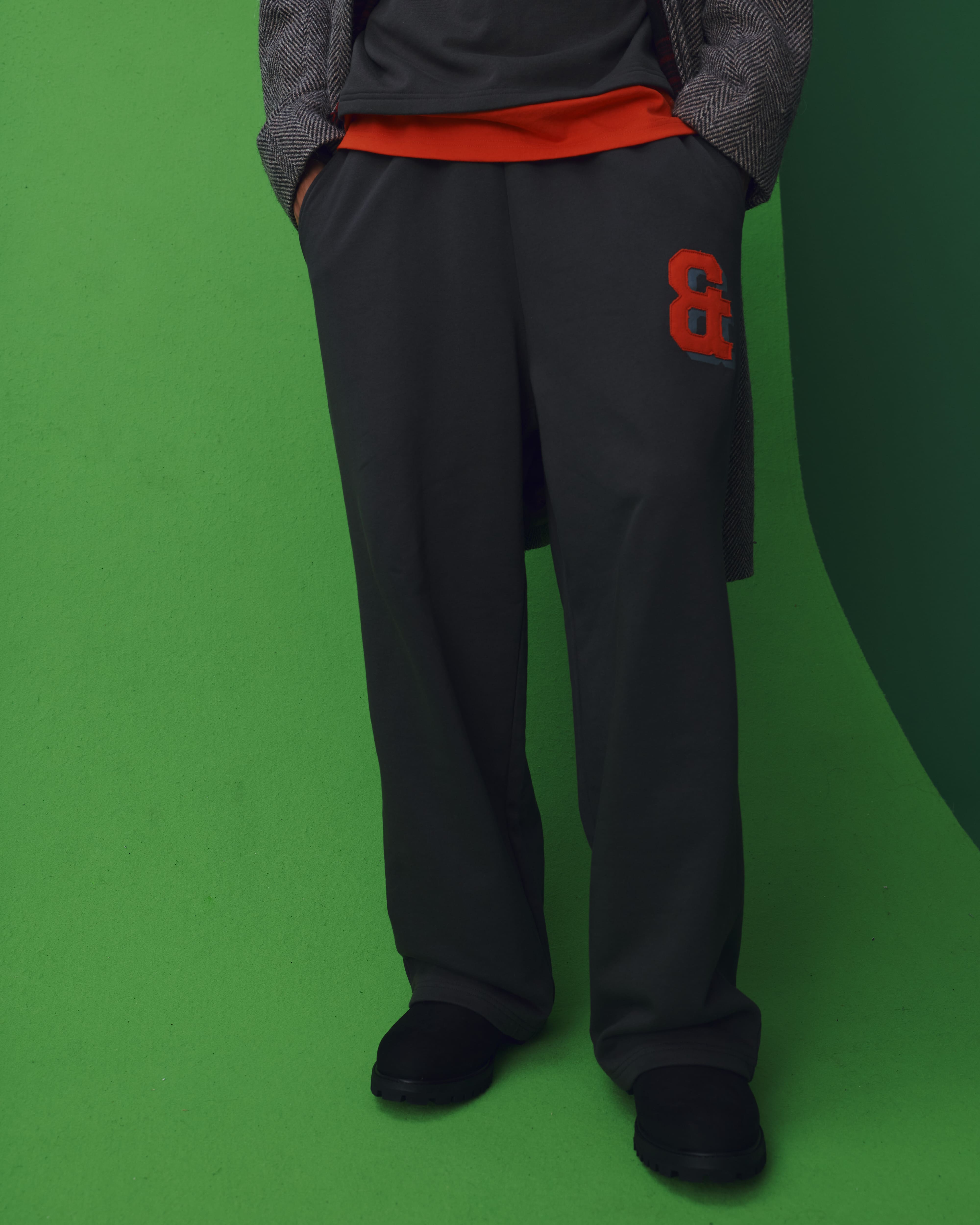 PW PATCH WIDE SWEAT PANTS