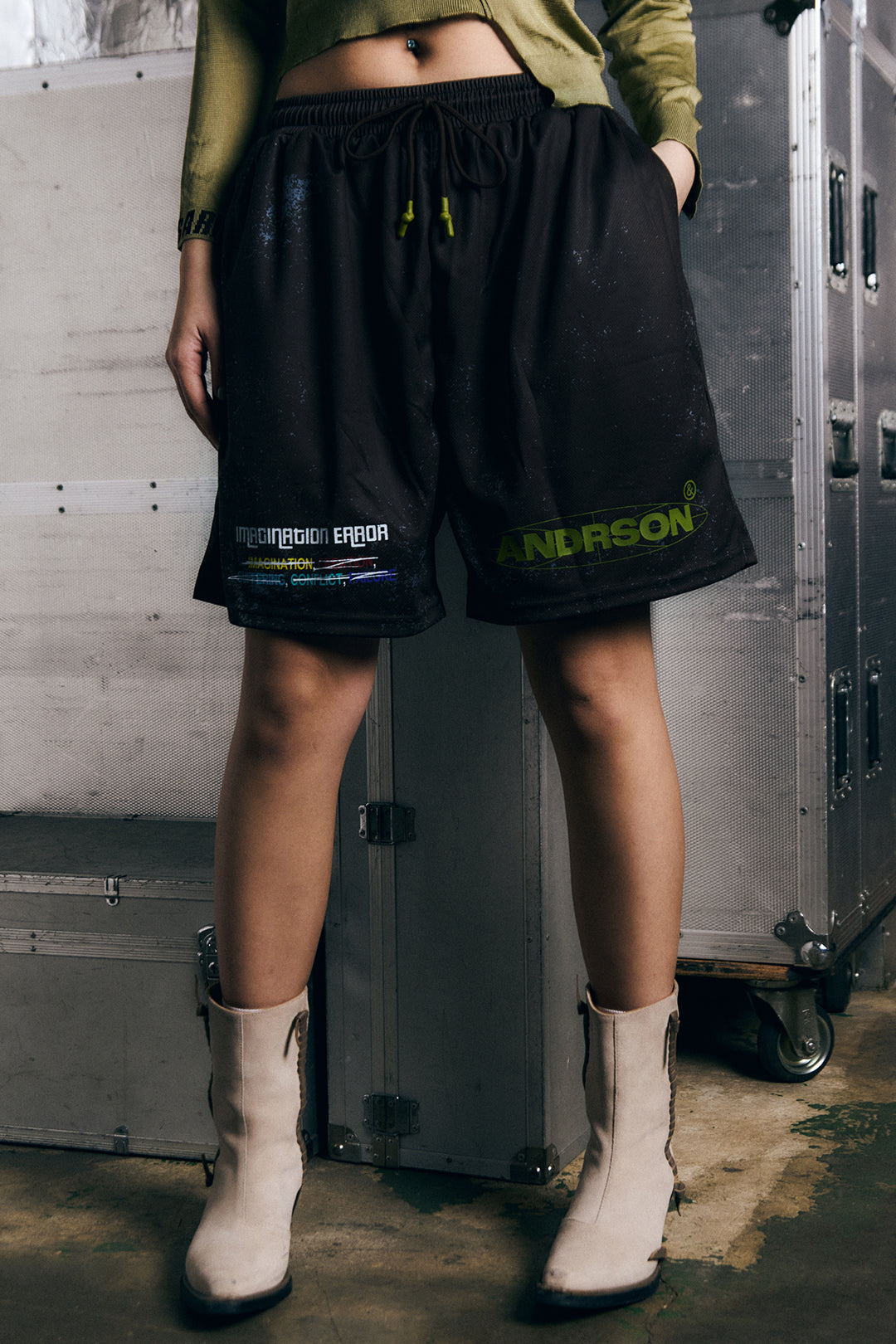 IMAGINATION ERROR SHORTS