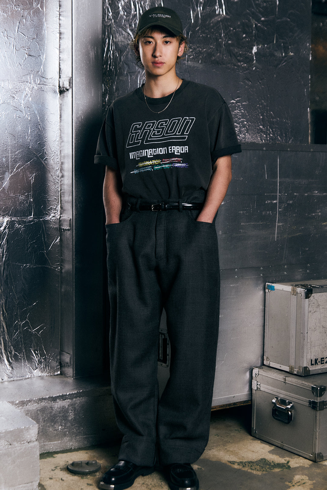 IMAGINATION ERROR T-SHIRTS BLACK