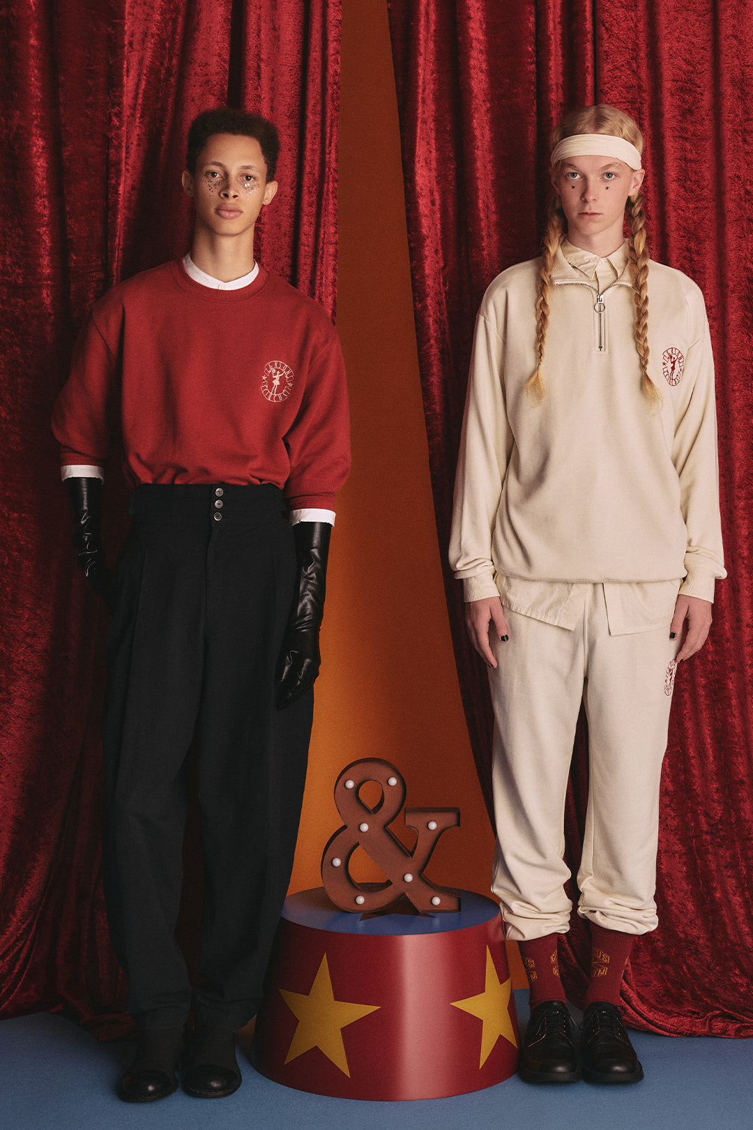 CIRCUS HALFZIP SWEAT SHIRTS