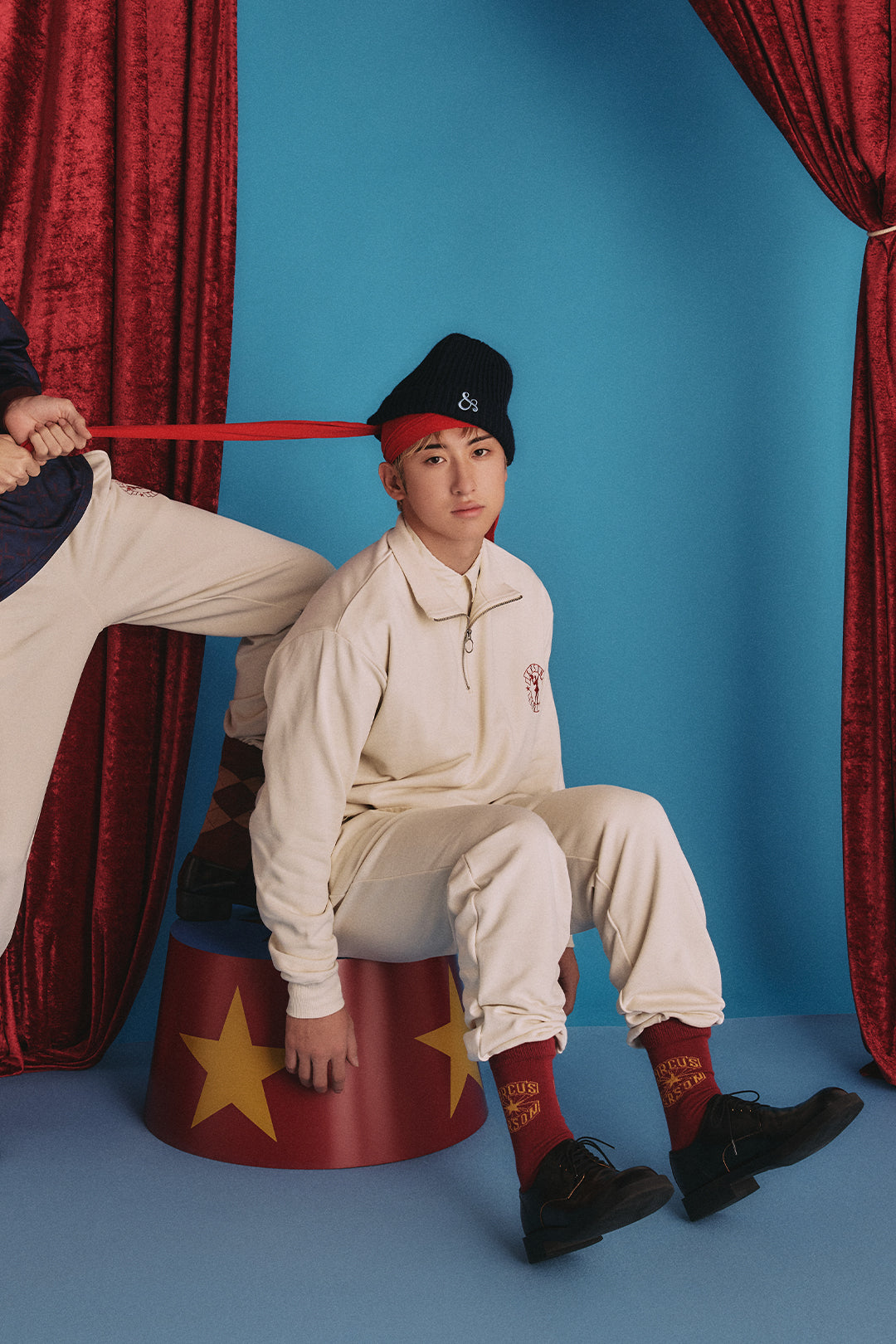 CIRCUS HALFZIP SWEAT SHIRTS