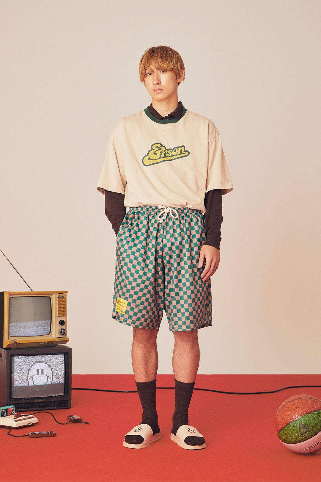 PIXEL CHECK BASKET SHORTS