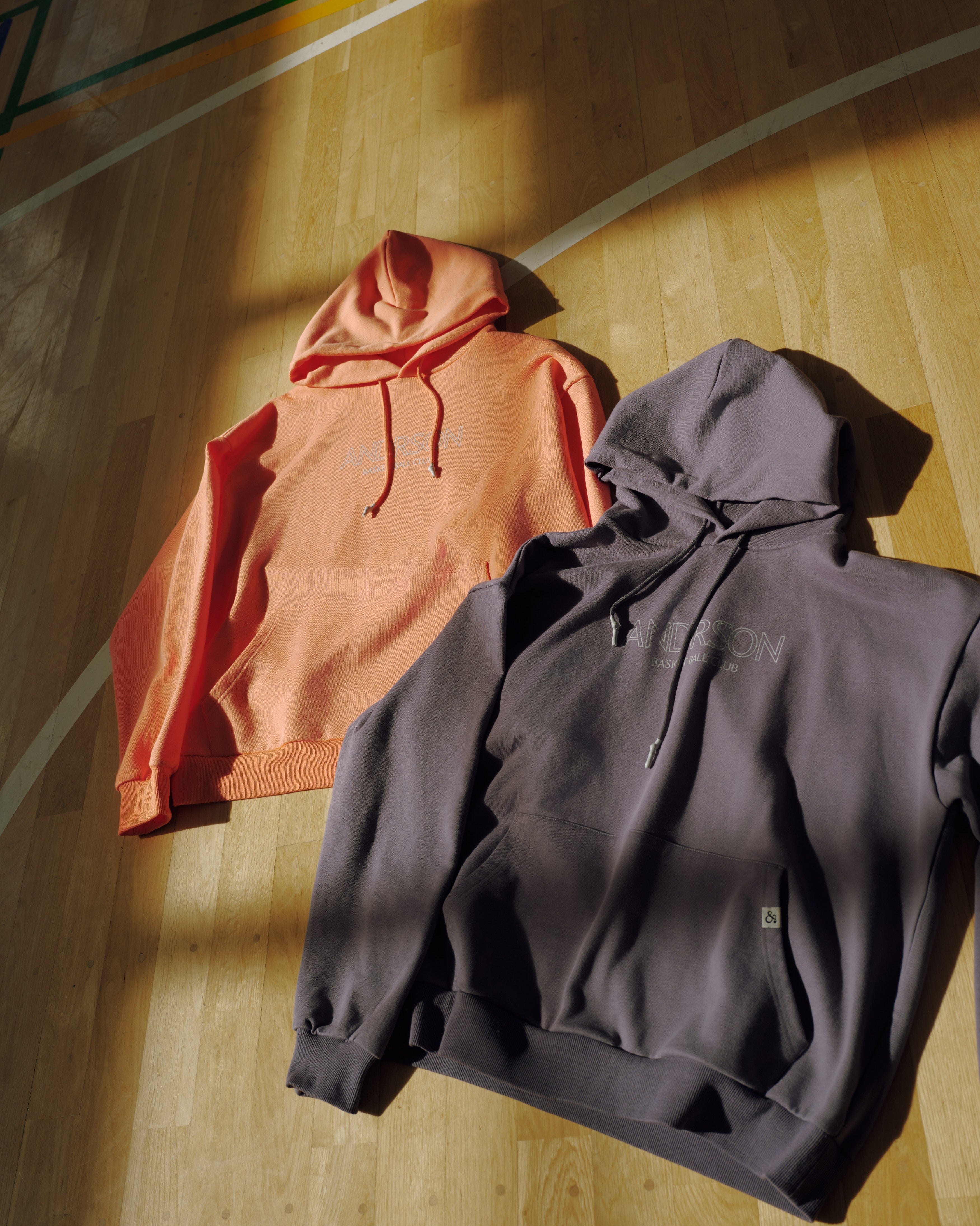 STANDARD LOGO HOODIE