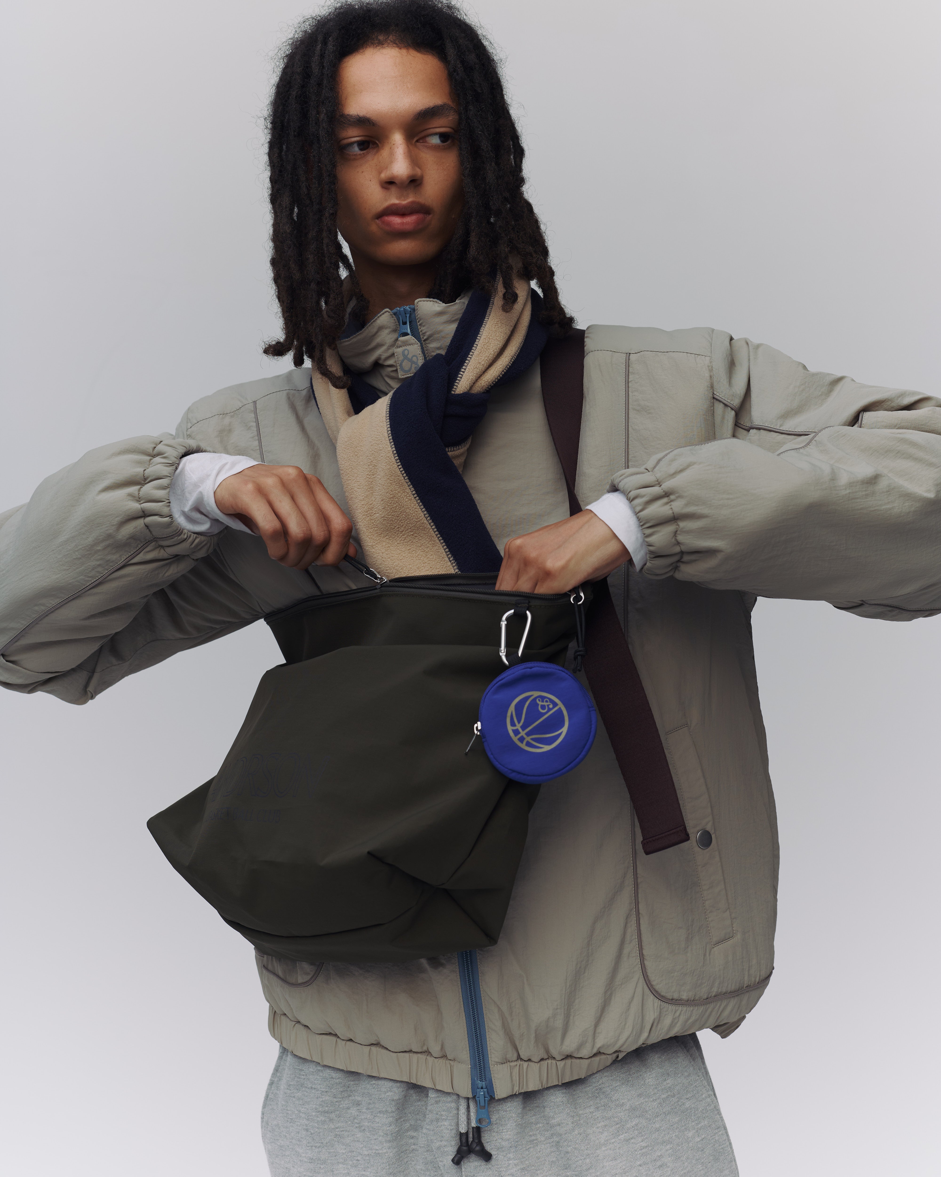 STANDARD SHOULDER BAG