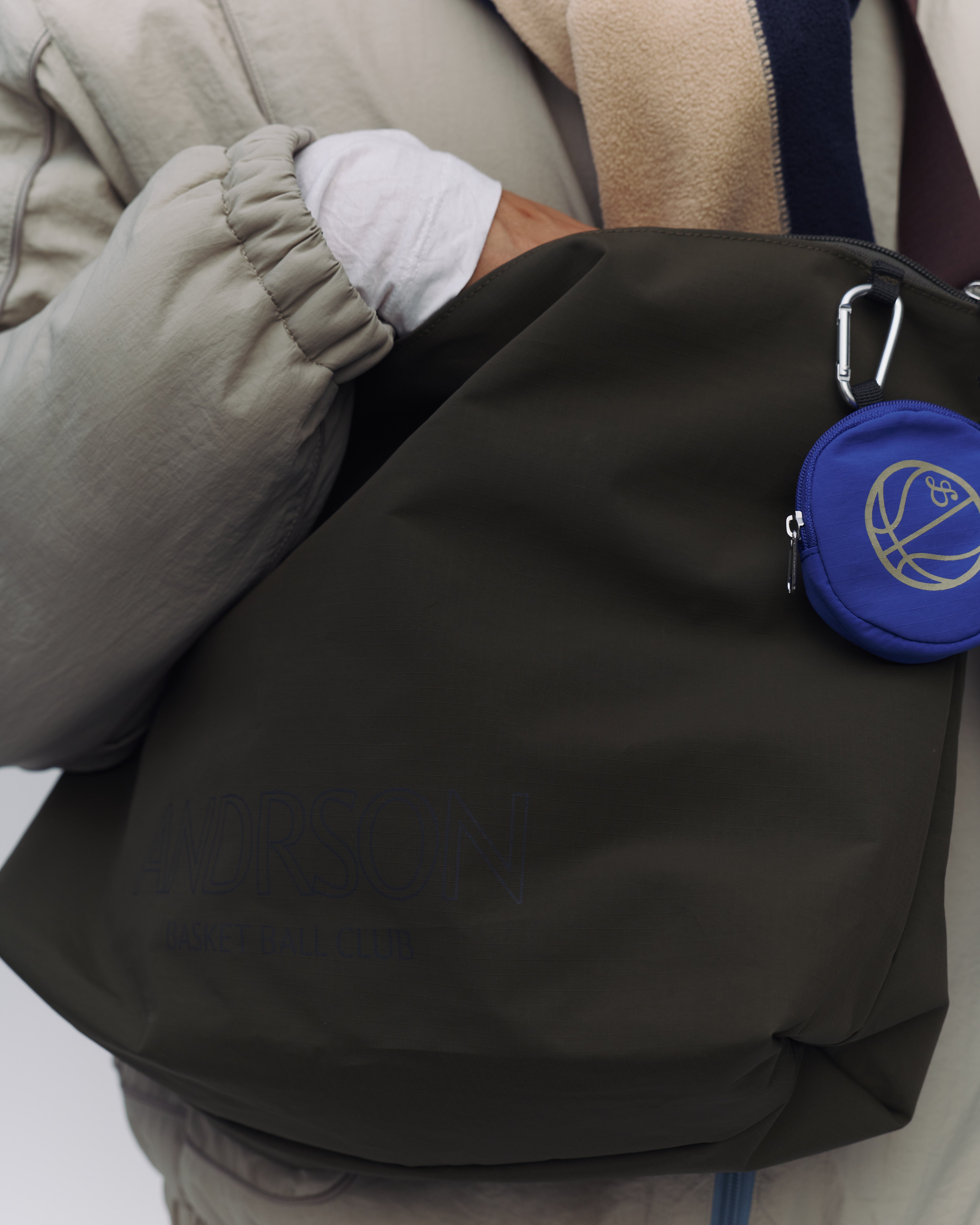 STANDARD SHOULDER BAG