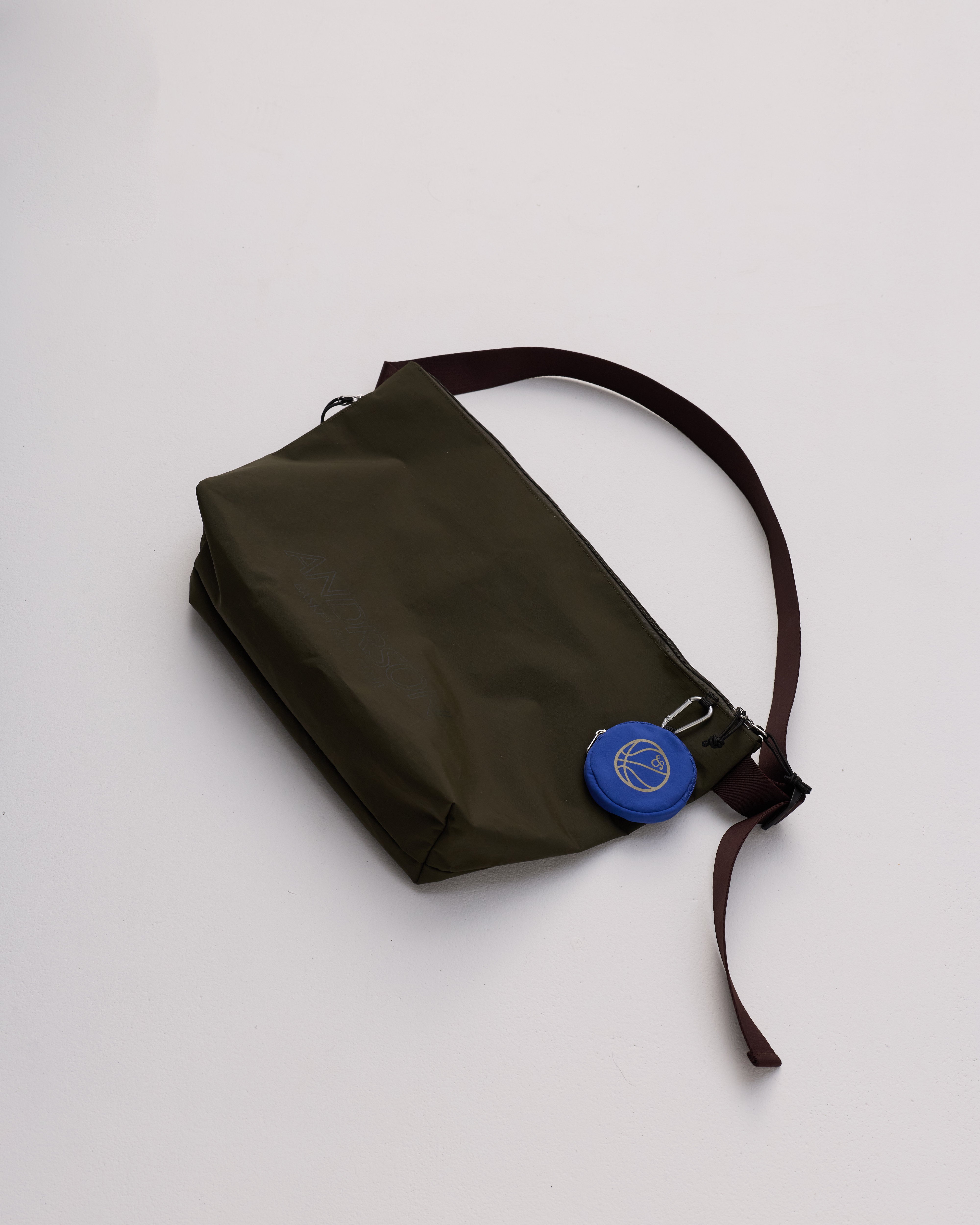 STANDARD SHOULDER BAG