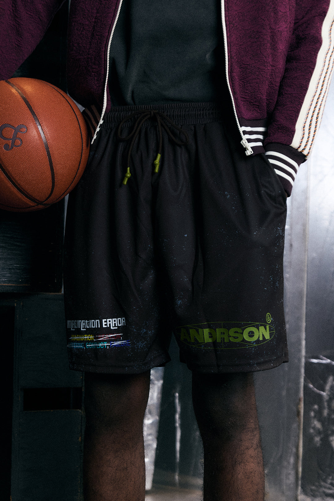 IMAGINATION ERROR SHORTS