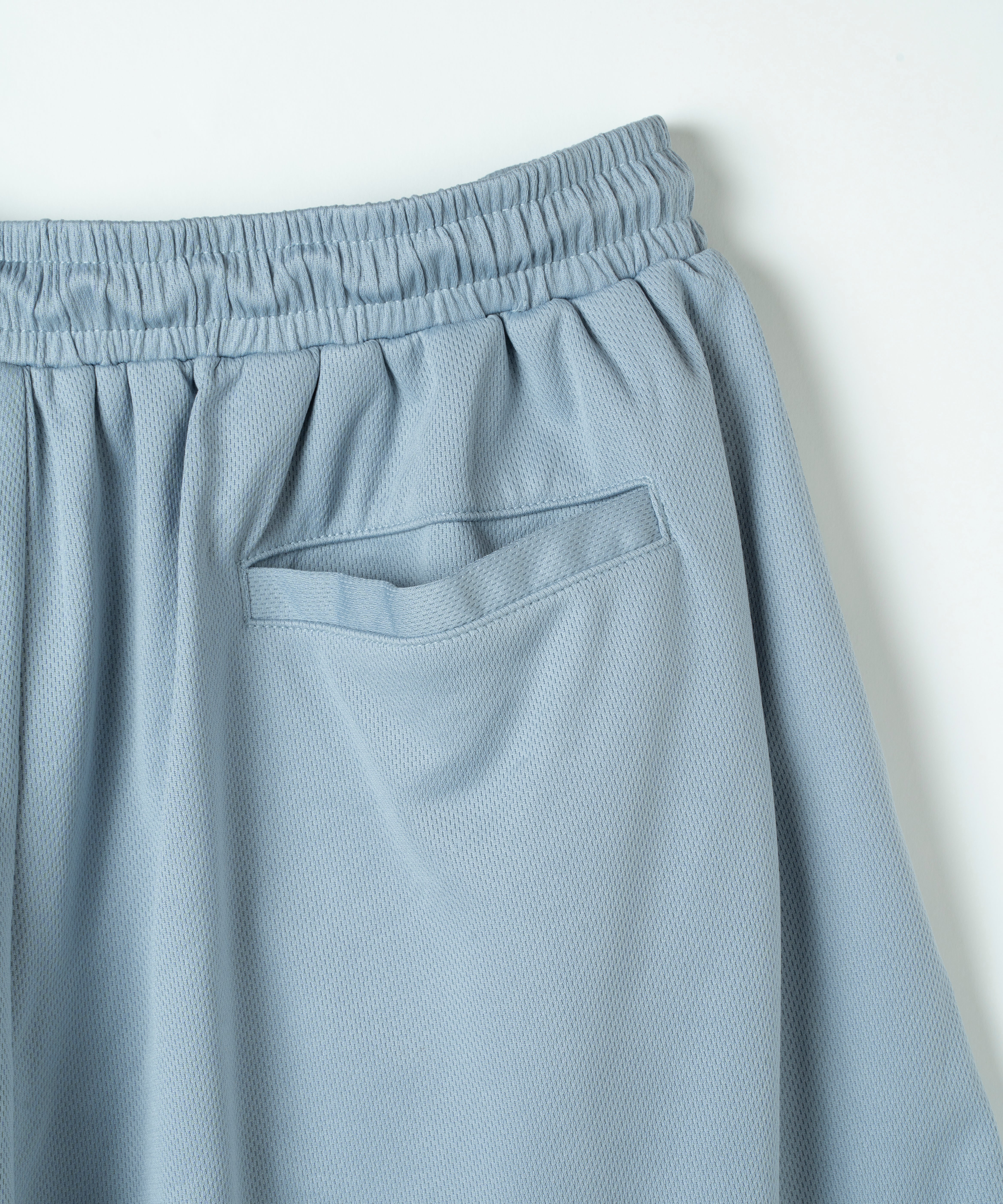 STANDARD SHORTS GRAY