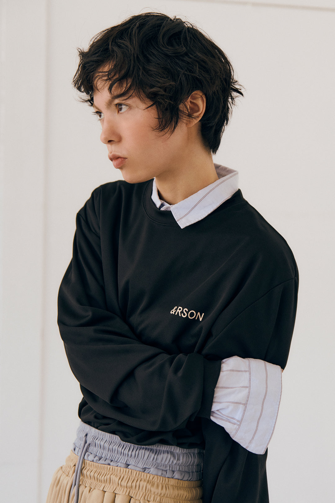 STANDARD L/S T-SHIRT BALCK